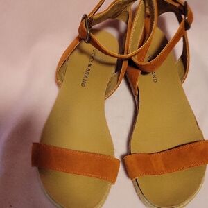 Lucky Brand Women's Tan Sandals